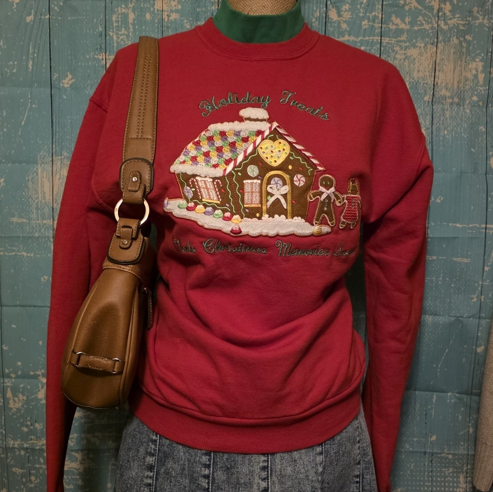 Vintage Christmas Sweater Womens, Embroidered Gingerbread House and Gingerbread - Picture 7 of 15